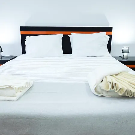 Pensión Avenida House 1