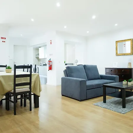 Avenida House 1 Guest house