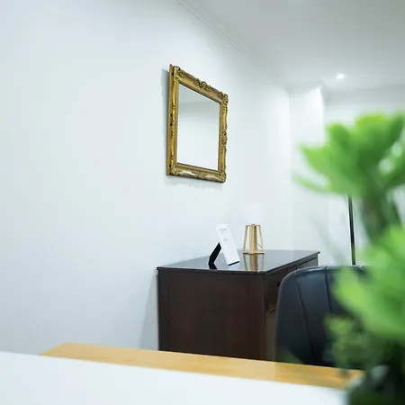 Pensión Avenida House 1 *