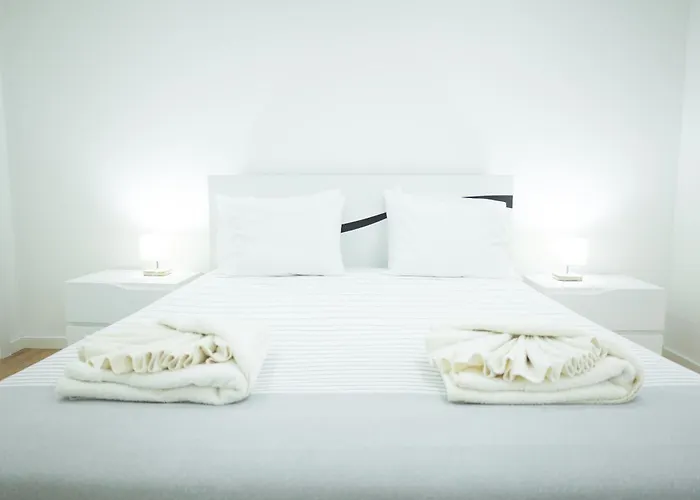 Avenida House 1 Pensjonat Ponta Delgada